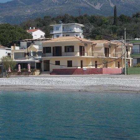 Akrogiali Beach Apartments Esterno foto